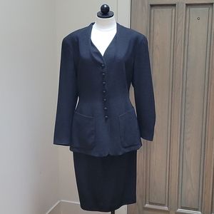 Tahari women's Suit size 12